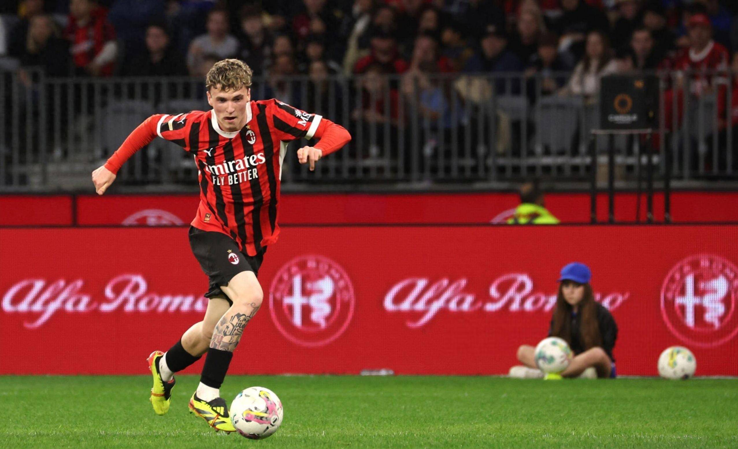 剪辑并配以 剪辑并配以